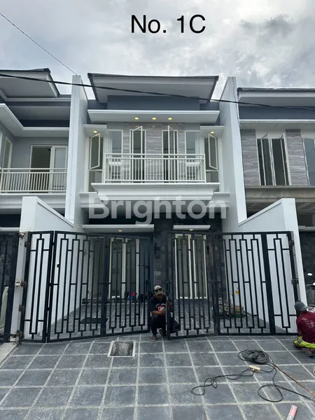 image RUMAH 1C BARU MODERN MINIMALIS 2 LANTAI JEMURSARI SELATAN (1)