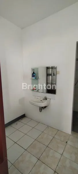 image RUMAH SEWA FULLY-FURNISHED DI CLUSTER KOTA BARU PARAHYANGAN (7)