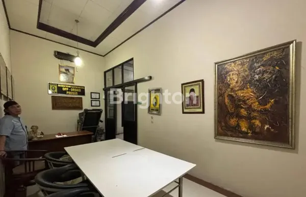 image DIJUAL CEPAT RUMAH SECOND SEMOLOWARU ELOK LOKASI STRATEGIS (5)