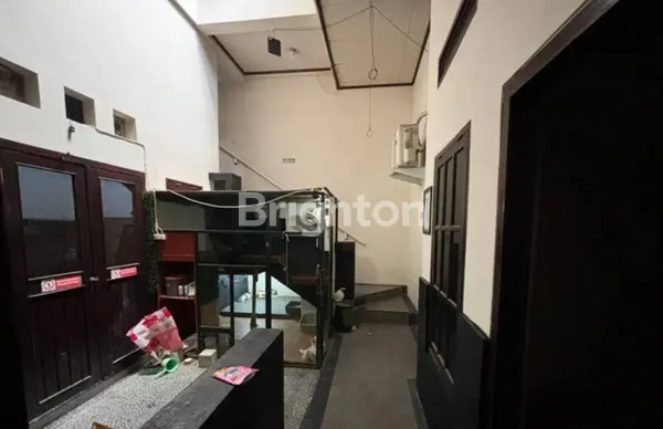 image DIJUAL CEPAT RUMAH SECOND SEMOLOWARU ELOK LOKASI STRATEGIS (8)