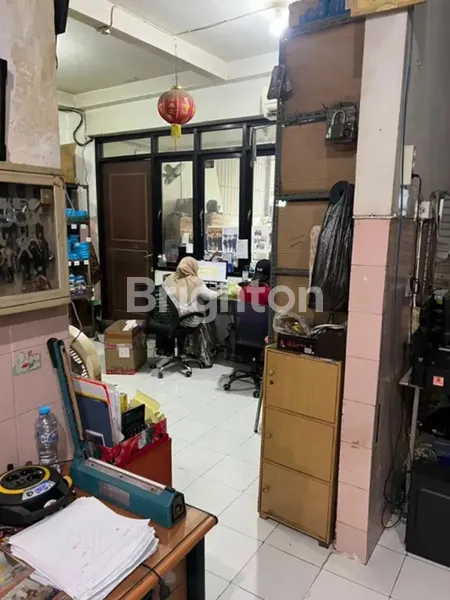 image BARATAJAYA RUMAH TERAWAT SIAP HUNI LOKASI STRATEGIS TENGAH KOTA, ROW JALAN LEBAR (6)
