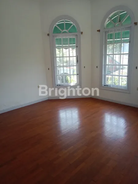 image RUMAH SIAP HUNI SIDOSERMO DEKAT RAYA JEMURSARI  (6)