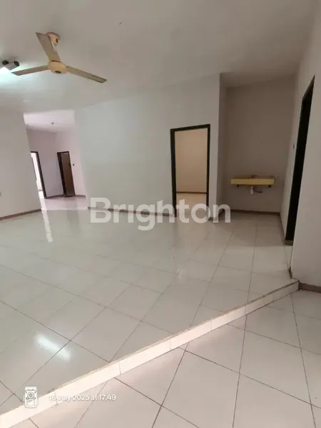 image RUMAH TERAWAT SIAP HUNI RUNGKUT DEKAT MERR DAN UPN  (7)