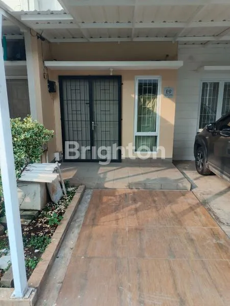 image RUMAH CANTIK STRATEGIS SEBELAH BSD 1M AN (1)