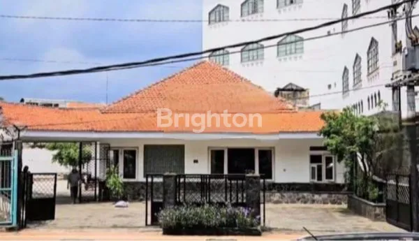 image RUMAH RAYA DARMO KOMERSIL AREA DI PUSAT KOTA SURABAYA (1)