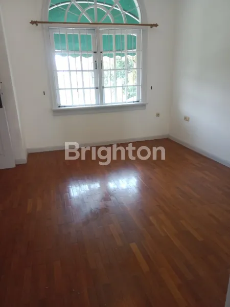 image RUMAH SIAP HUNI SIDOSERMO DEKAT RAYA JEMURSARI  (4)