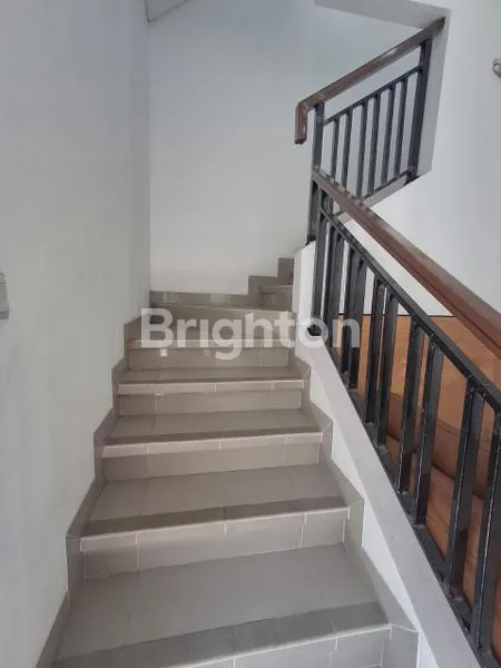 image JUAL RUMAH HOOK CLUSTER EDISON GADING SERPONG (4)