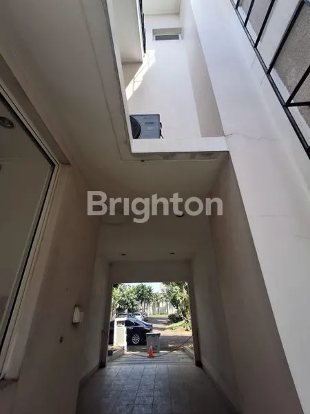 image JUAL RUMAH HOOK CLUSTER EDISON GADING SERPONG (7)