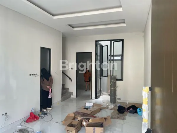 image MOCA VRBANA DIAN ISTANA BRAND NEW (1)