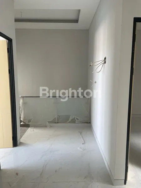 image MOCA VRBANA DIAN ISTANA BRAND NEW (4)