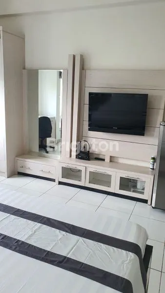 image APARTEMEN BERKELEY (3)