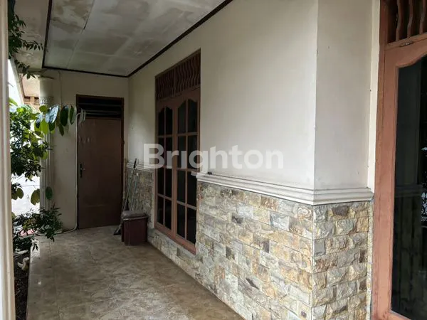 image RUMAH HOOK 2 LANTAI SIAP HUNI CIMANGGIS (4)