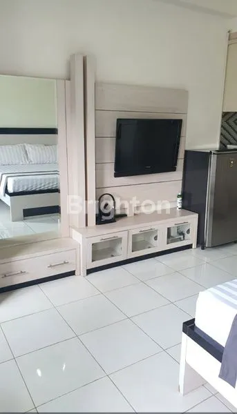 image DISEWAKAN APARTEMEN UC TOWER BERKELEY (6)