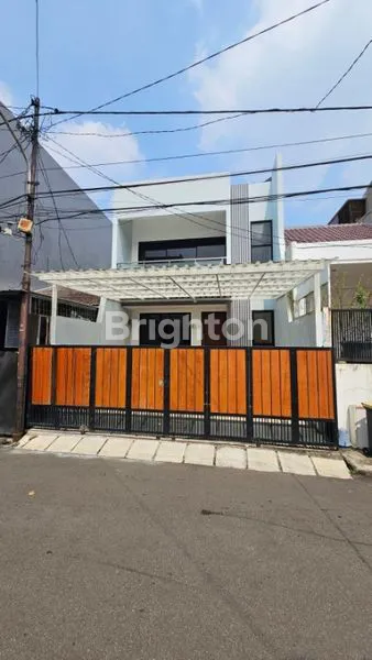 image DISEWAKAN RUMAH 2LANTAI 3KAMAR SIAP HUNI DI KELAPA GADING (1)