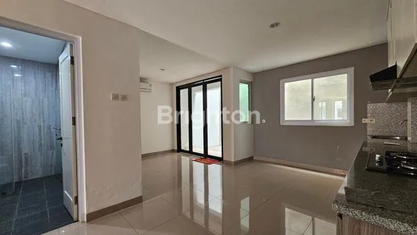 image DISEWAKAN RUMAH 2LANTAI 3KAMAR SIAP HUNI DI KELAPA GADING (4)