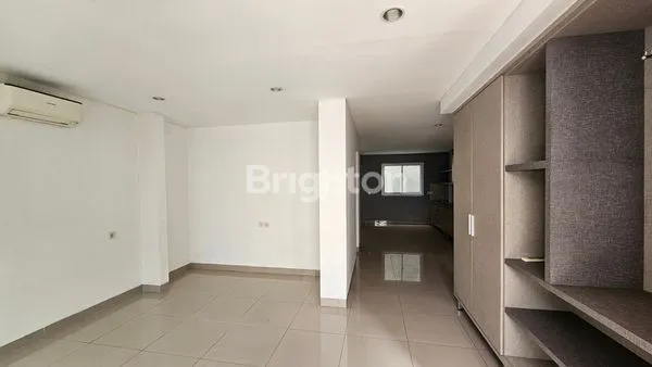 image DISEWAKAN RUMAH 2LANTAI 3KAMAR SIAP HUNI DI KELAPA GADING (6)
