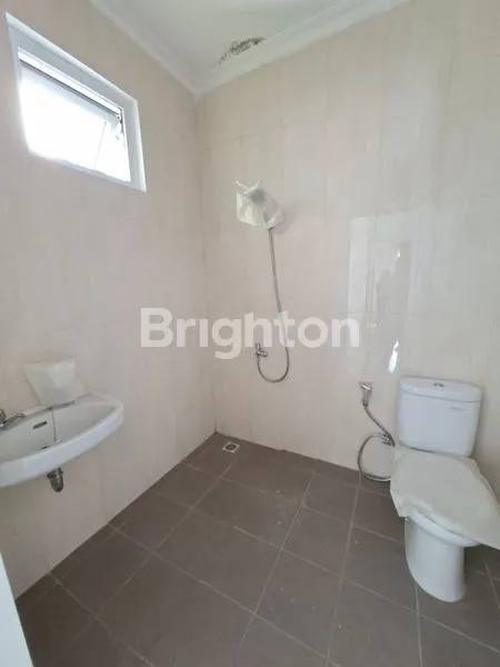 image RUMAH MEWAH SPRING HILSS  (6)