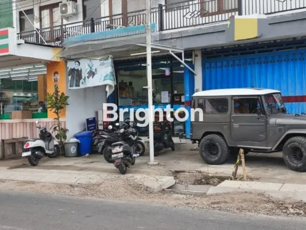 image TOKO DI PANTAI PERERENAN CANGGU (3)