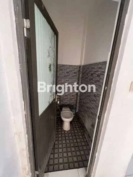 image TOKO DI PANTAI PERERENAN CANGGU (4)