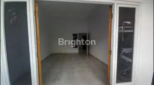 image SEMOLOWARU TIMUR BARU GRESS MURMER DI DLM PERUMAHAN  (4)