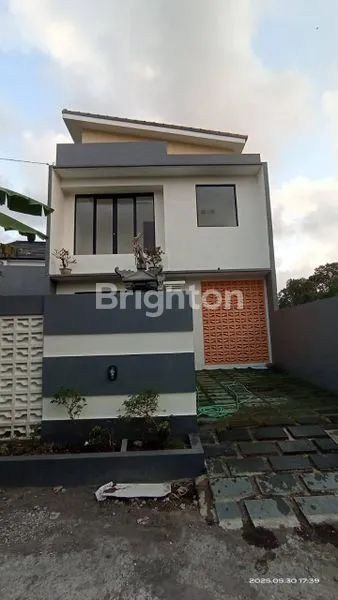 RUMAH SEMI VILLA BANGUNAN BARU DI PADANG LUWIH DALUNG