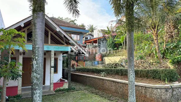 image DIJUAL TANAH DAN BANGUNAN LUAS STRATEGIS 300 M² DI JL. MEGAMANIK CIMEUYAN BANDUNG DAN COCOK UNTUK RUMAH ATAU INVESTASI DEKAT DEKAT PUSAT KOTA BANDUNG DAN FASILITAS UMUM (2)