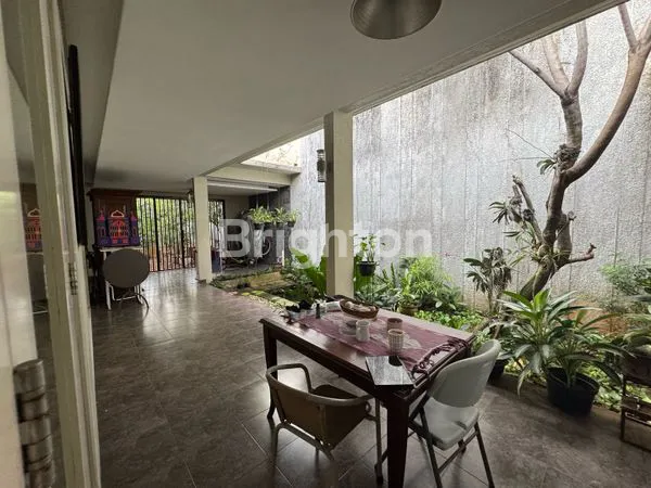 image RUMAH 2 LANTAI DI KOMPLEKS PERTAMINA RAWAMANGUN JAKARTA TIMUR . ASRI, PENCAHAYAAN DALAM RUMAH BAGUS (10)