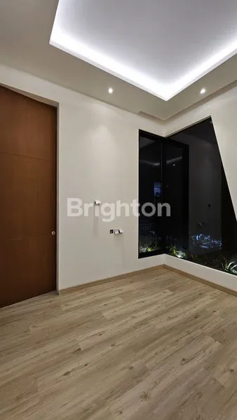 image RUMAH 3,5 LANTAI DI SUNTER. BANGUNAN BARU (2)