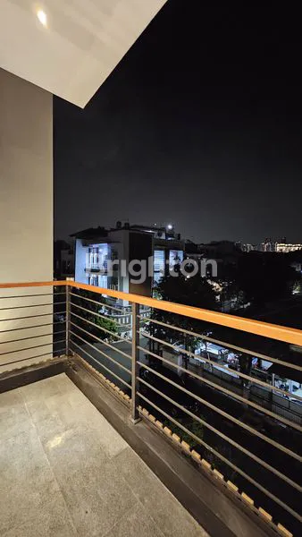 image RUMAH 3,5 LANTAI DI SUNTER. BANGUNAN BARU (6)