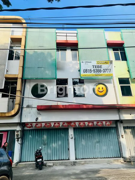 image RUKO 3,5 LANTAI LOKASI STRATEGIS DI JALAN UTAMA AHMAD YANI SURABAYA (2)
