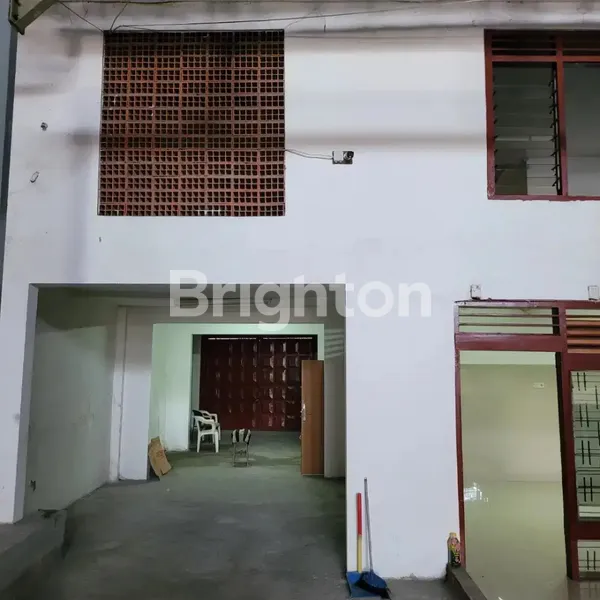 image GUDANG RAYA KENJERAN SIAP PAKAI STRATEGIS AKSES MUDAH (2)