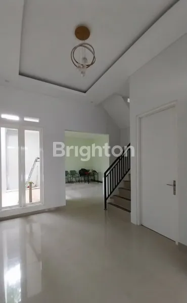 image RUMAH GREEN SEMANGGI MINIMALIS ONE GATE SYSTEM DEKAT MERR (4)