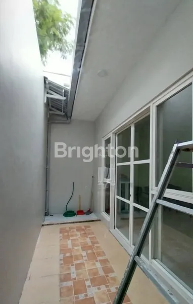 image RUMAH GREEN SEMANGGI MINIMALIS ONE GATE SYSTEM DEKAT MERR (5)