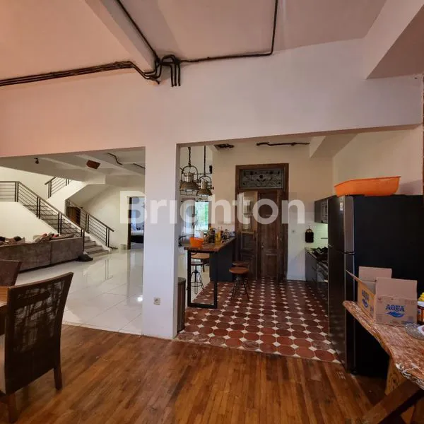 image THE GREEN BSD (2)