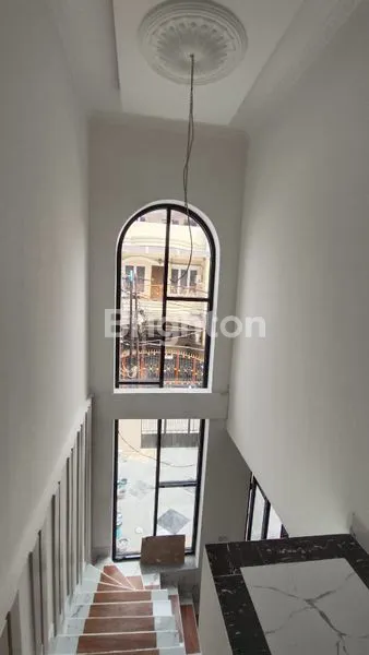 image RUMAH BARU TAMAN RATU DALAM KOMPLEK (6)