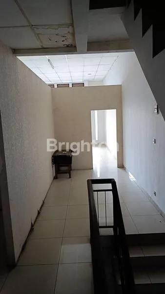image DI JUAL RUKO DI MEKAR WANGI BANDUNG LETAK  STRATEGIS UNTUK TEMPAT USAHA  (3)