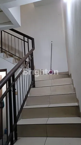 image DI JUAL RUKO DI MEKAR WANGI BANDUNG LETAK  STRATEGIS UNTUK TEMPAT USAHA  (8)