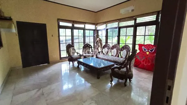 image RUMAH LUAS DAN VIEW LAUT DI TAMAN MUMBUL (2)