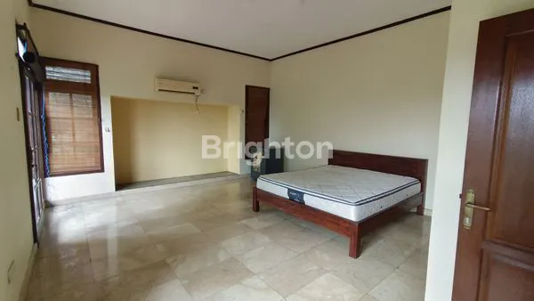 image RUMAH LUAS DAN VIEW LAUT DI TAMAN MUMBUL (5)