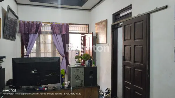 image RUMAH STRATEGIS DISAMPING UNIVERSITAS BUDI LUHUR,POTENSI MENGUNTUNGKAN,AKSES MUDAH (4)