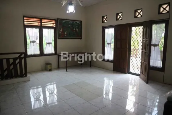 image GAYUNG KEBONSARI HOOK SIAP HUNI DEKAT MASJID AGUNG (5)