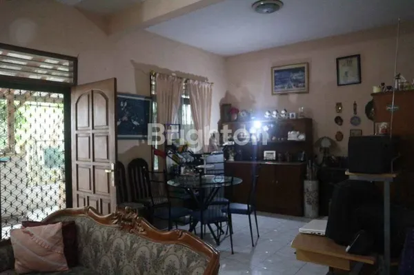 image GAYUNG KEBONSARI HOOK SIAP HUNI DEKAT MASJID AGUNG (6)