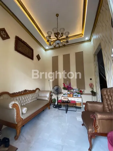 image WIGUNA SELATAN 2 LANTAI SIAP HUNI STRATEGIS DEKAT UPN (3)