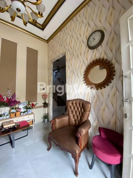 image WIGUNA SELATAN 2 LANTAI SIAP HUNI STRATEGIS DEKAT UPN (4)