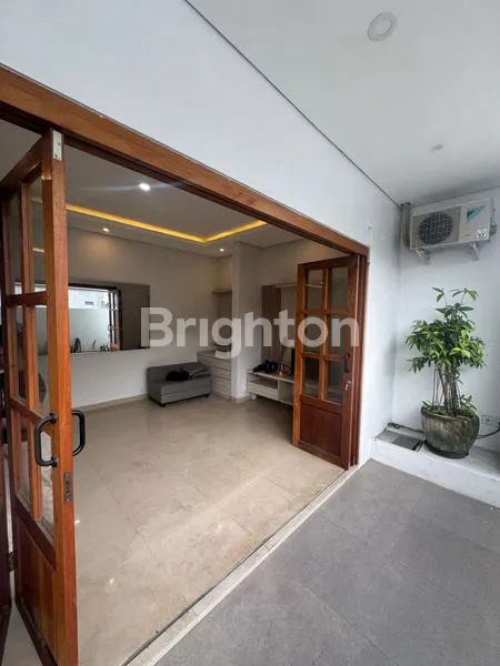 image RUMAH VILLA MEWAH FURNISHED DI PEMOGAN, DEKAT SANUR (2)