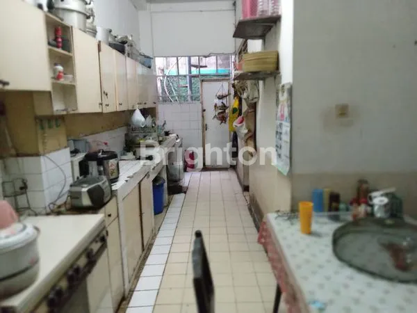 image RUMAH ASRI DI PERUMAHAN JAKAPERMAI,JAKASAMPURNA,BEKASI KOTA. (4)