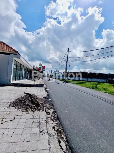 image TOKO STREATEGIS DEKAT PANTAI SESEH CANGGU (3)