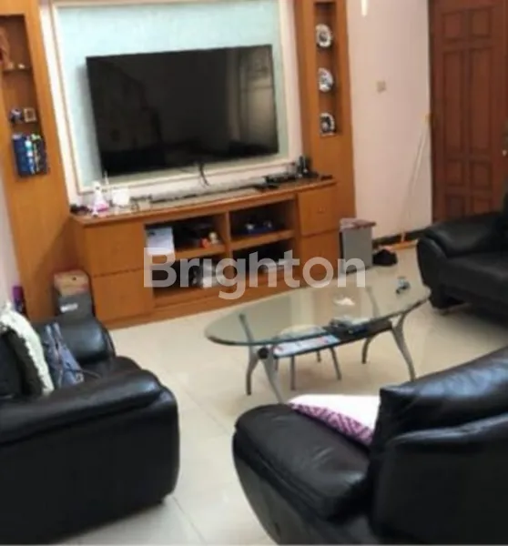 image DHARMAHUSADA 2 LANTAI SIAP HUNI TENGAH KOTA DEKAT GALAXY MALL (6)