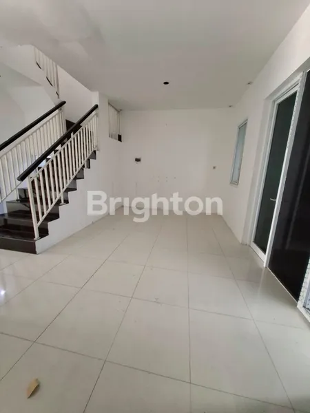 image MULYOSARI NEW GRESS MINIMALIS 2 LANTAI STRATEGIS (2)