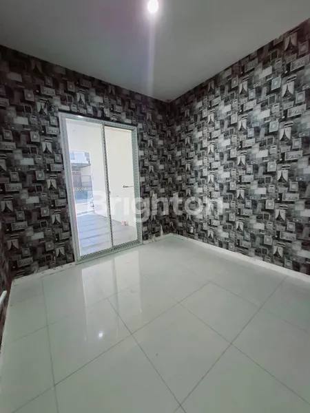 image MULYOSARI NEW GRESS MINIMALIS 2 LANTAI STRATEGIS (4)